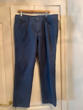 Men’s lululemon athletica Navy Blue Chinos-sz 34-great condition